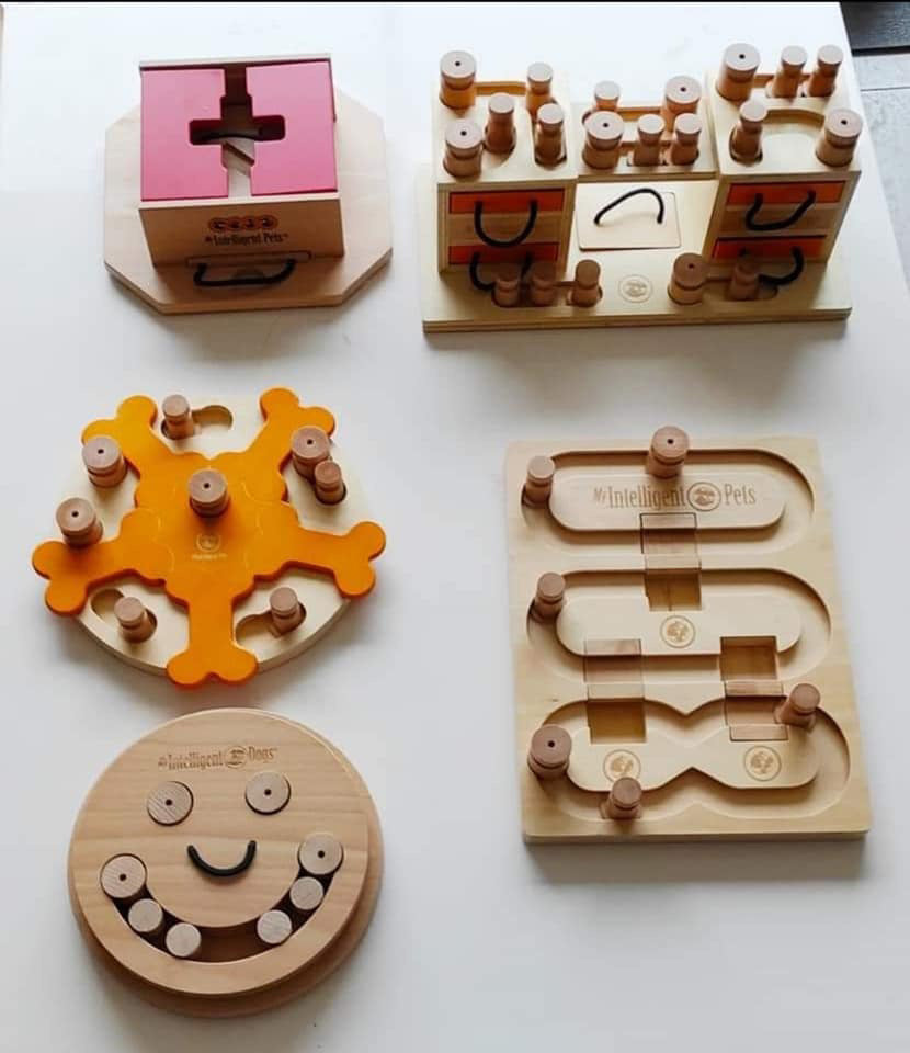 My Intelligent Pets Wooden Foraging Toy - Smile (4