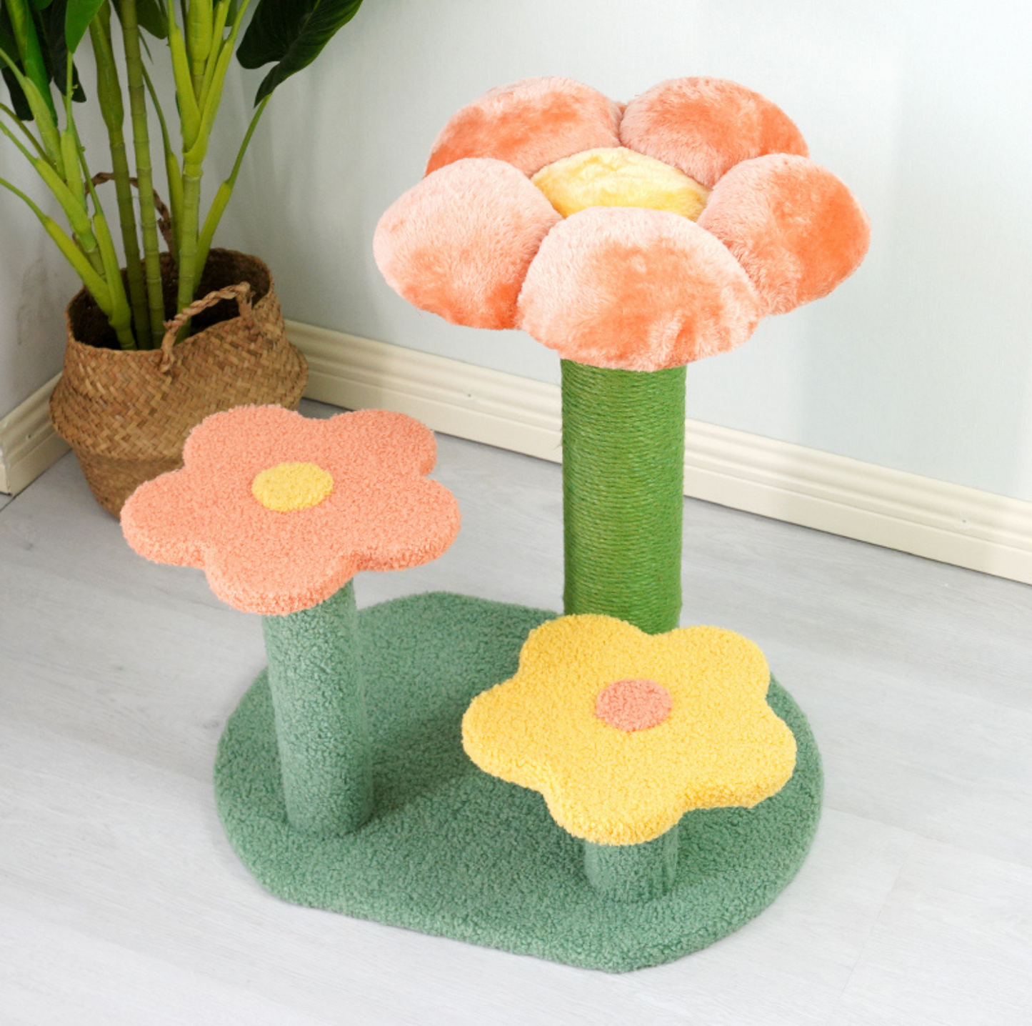 Flower-Styled Cat Tree with Soft Nest & Scratching Posts-Style A